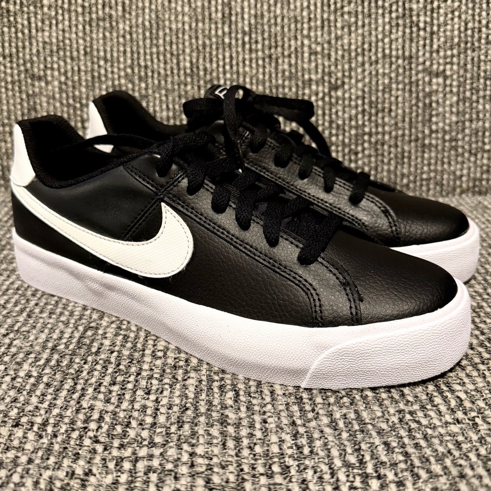 Nike Court Royale AC Black White Sneakers Mens 6 Womens 7.5 Leather BQ4222-002
